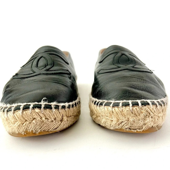 CHANEL || CC Cap Toe Black Leather Espadrille Loafers Logo Size EU 39 - Picture 4 of 16